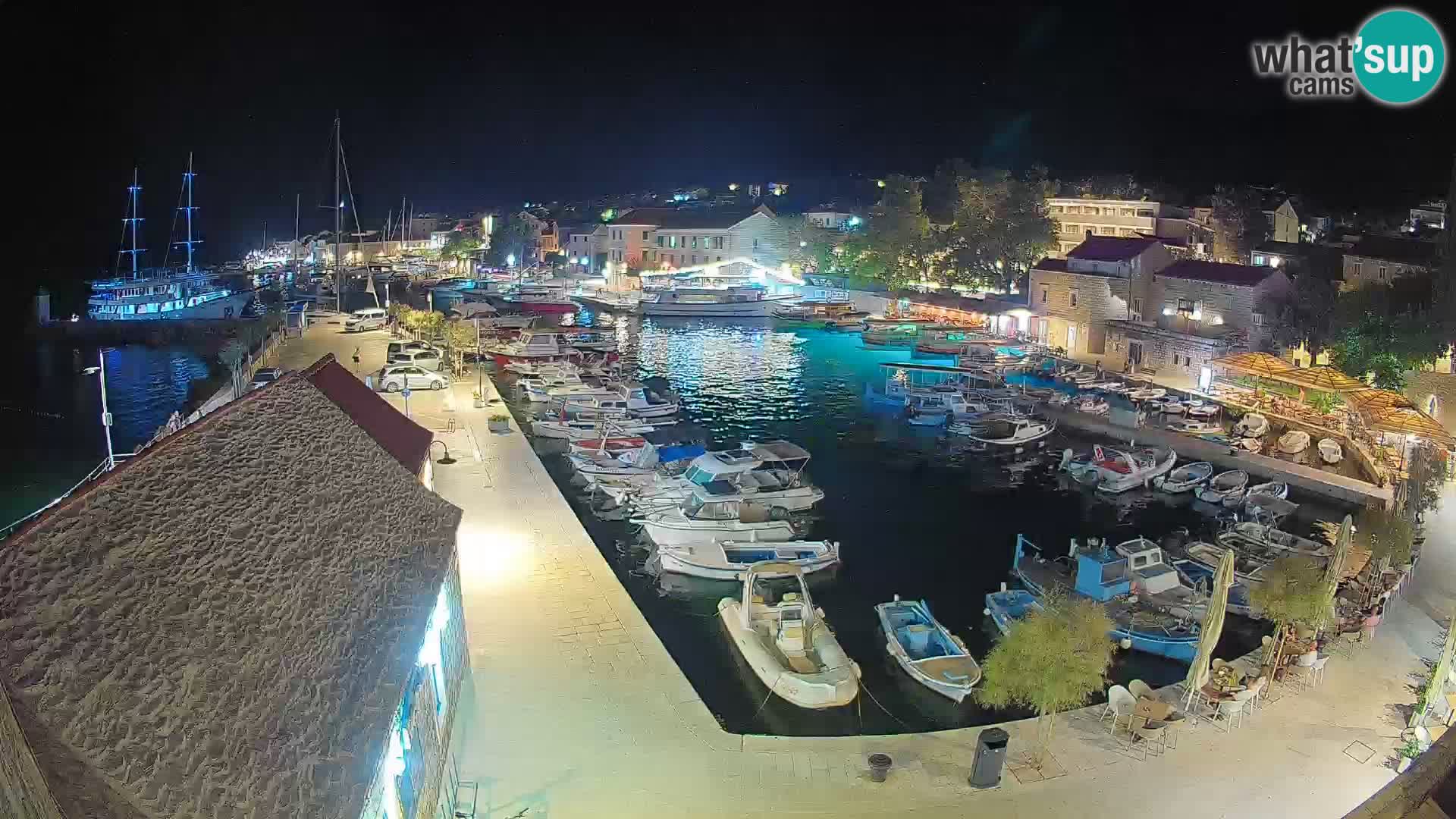 Webcam Bol Harbour – Live View of Bol Riva & Marina