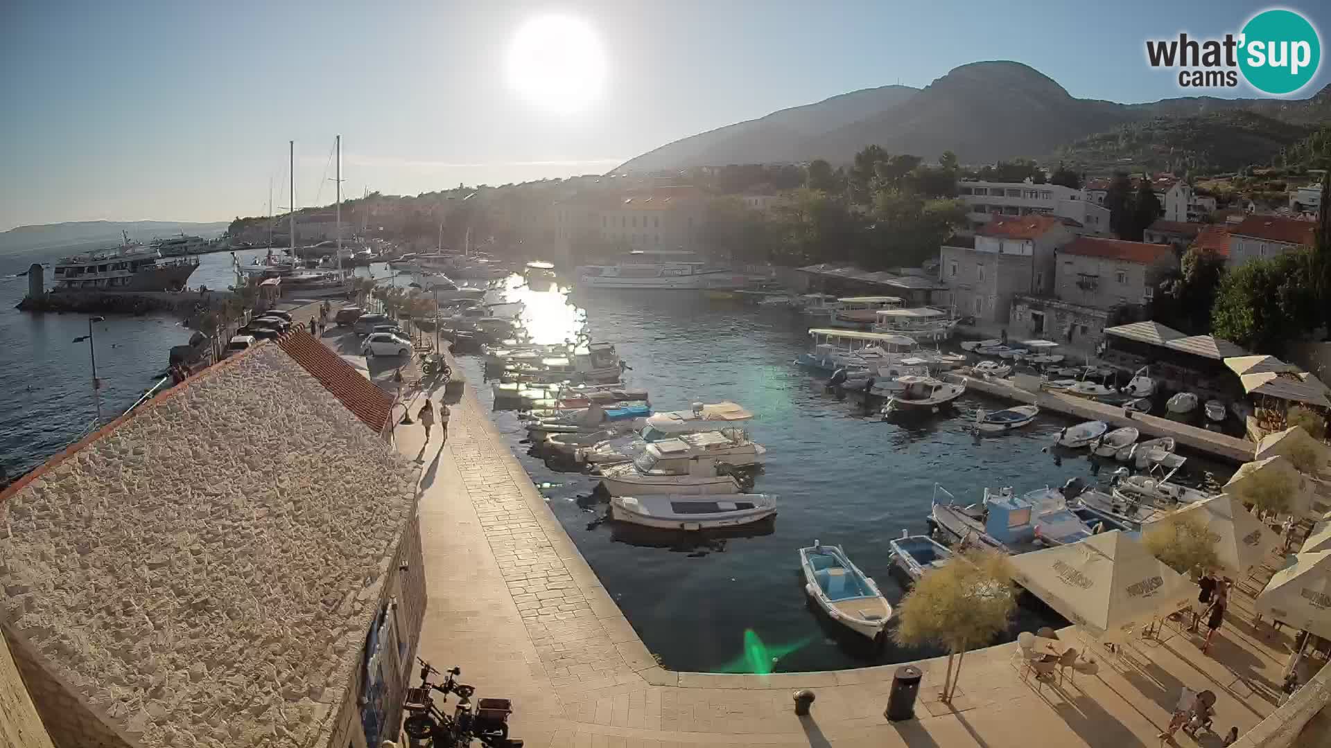 Webcam Bol Harbour – Live View of Bol Riva & Marina