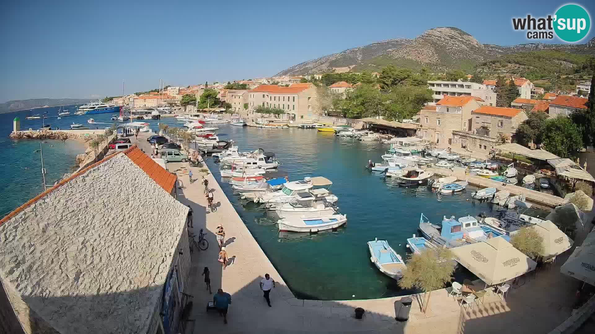 Webcam Bol Harbour – Live View of Bol Riva & Marina