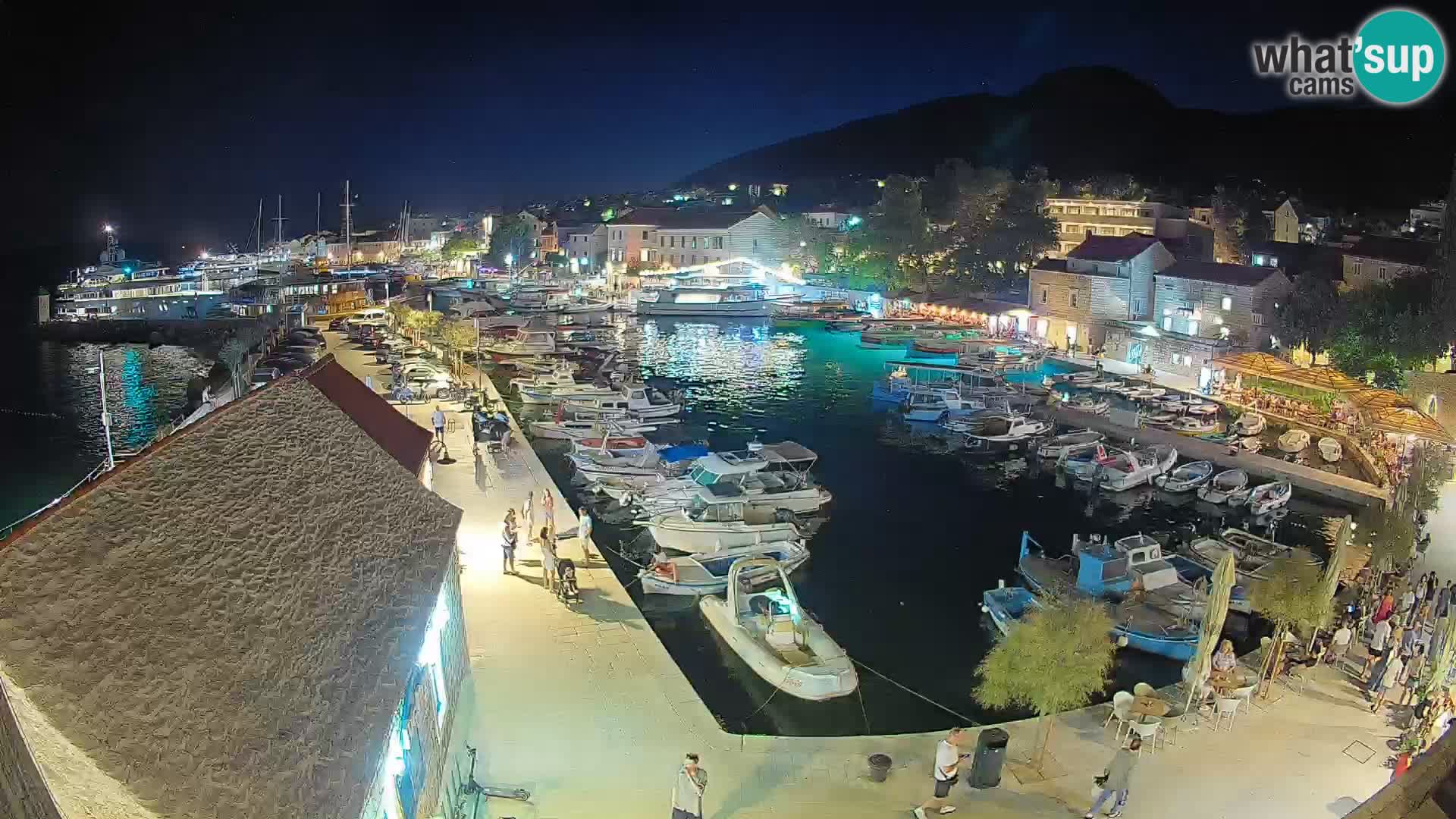 Webcam Bol Harbour – Live View of Bol Riva & Marina