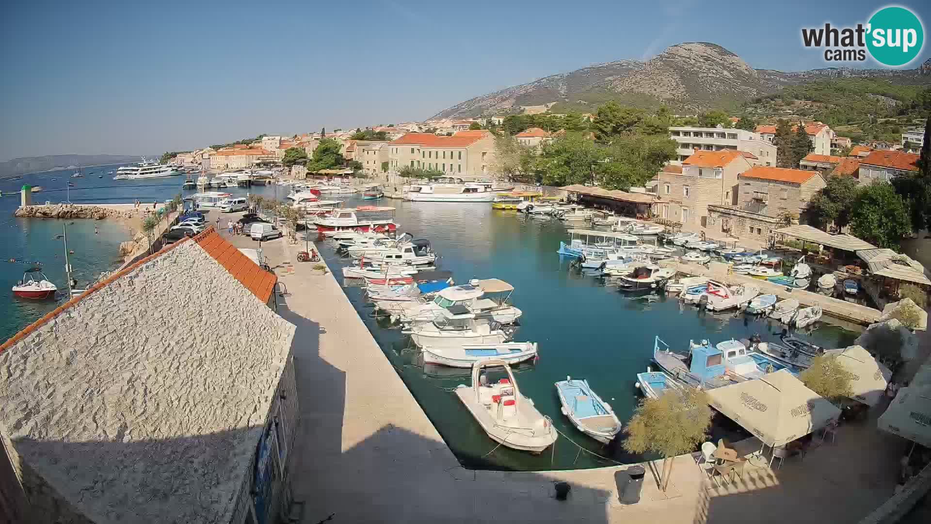 Webcam Bol Hafen – Liveblick auf Bol Riva & Marina