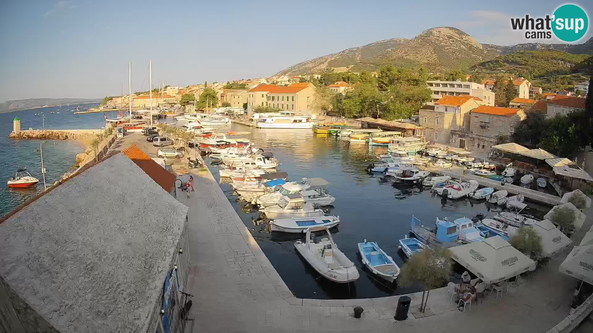 Webcam Bol Hafen – Liveblick auf Bol Riva & Marina