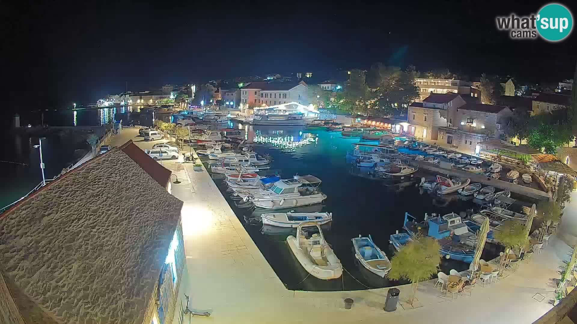 Webcam Bol Hafen – Liveblick auf Bol Riva & Marina