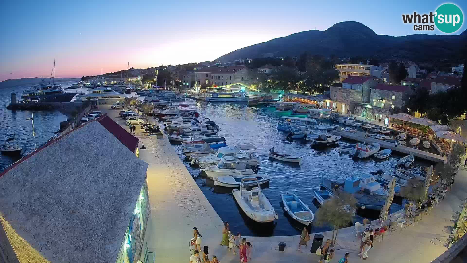 Webcam Bol Hafen – Liveblick auf Bol Riva & Marina