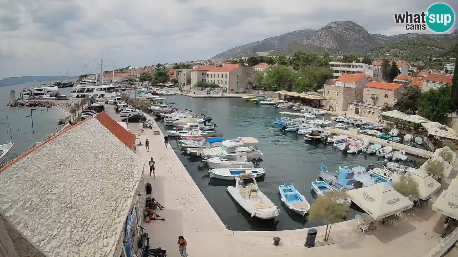 Webcam Bol Harbour – Live View of Bol Riva & Marina