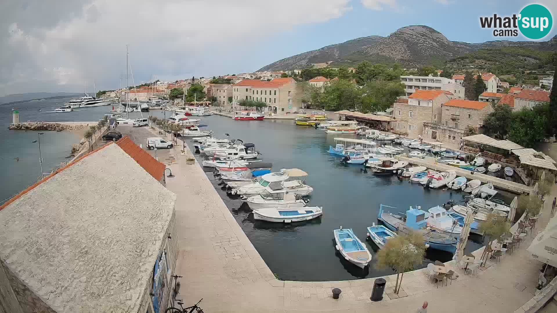 Webcam Bol Harbour – Live View of Bol Riva & Marina