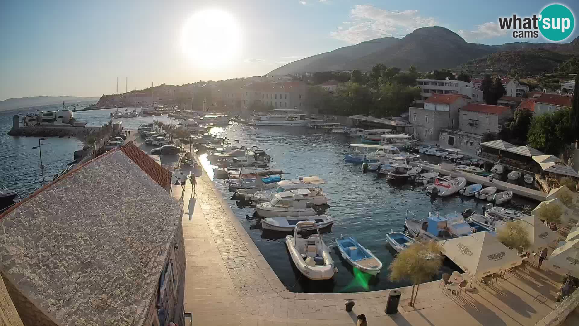 Webcam Bol Harbour – Live View of Bol Riva & Marina
