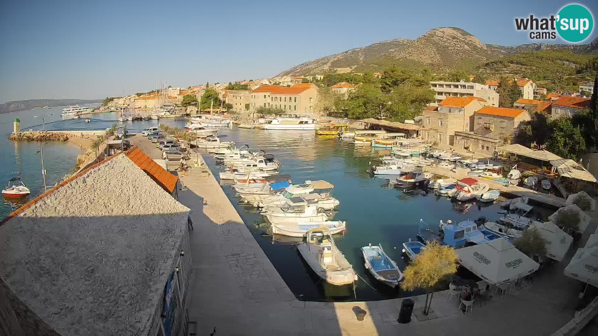 Webcam Bol Harbour – Live View of Bol Riva & Marina