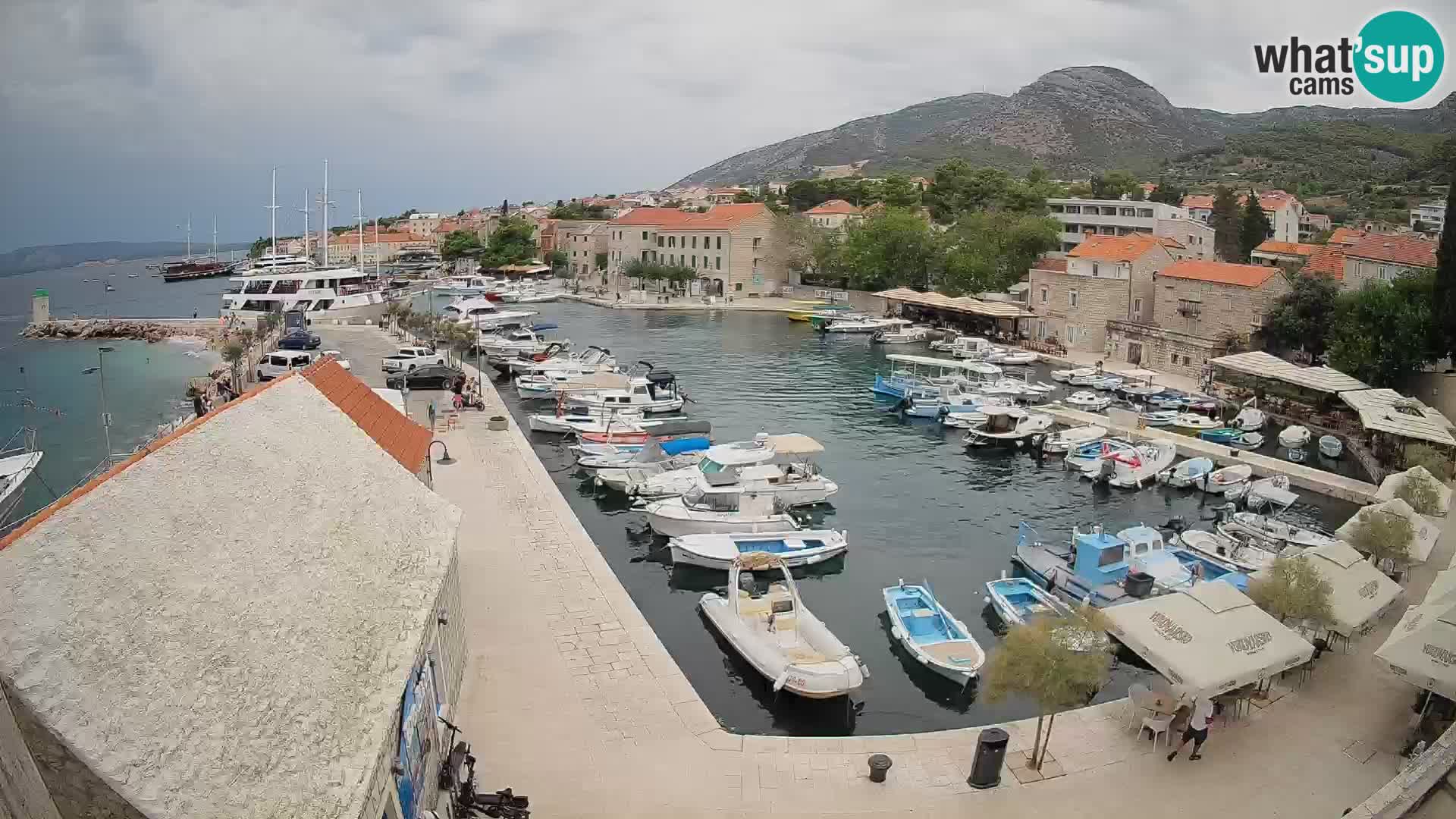 Webcam Bol Harbour – Live View of Bol Riva & Marina