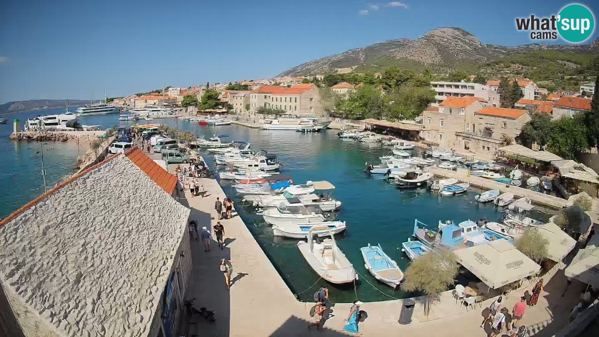 Webcam Bol Harbour – Live View of Bol Riva & Marina