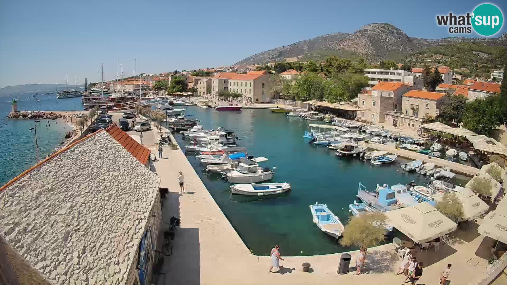Webcam Bol Hafen – Liveblick auf Bol Riva & Marina