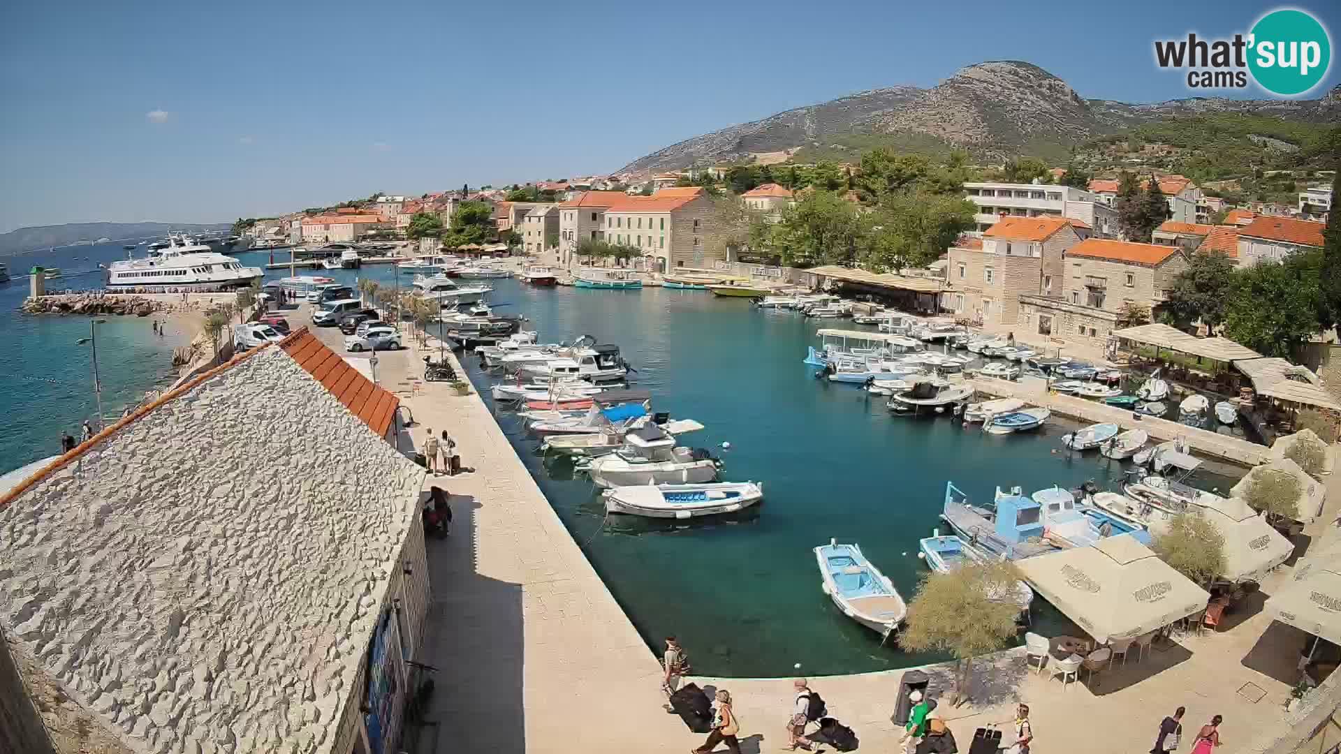 Webcam Bol Hafen – Liveblick auf Bol Riva & Marina