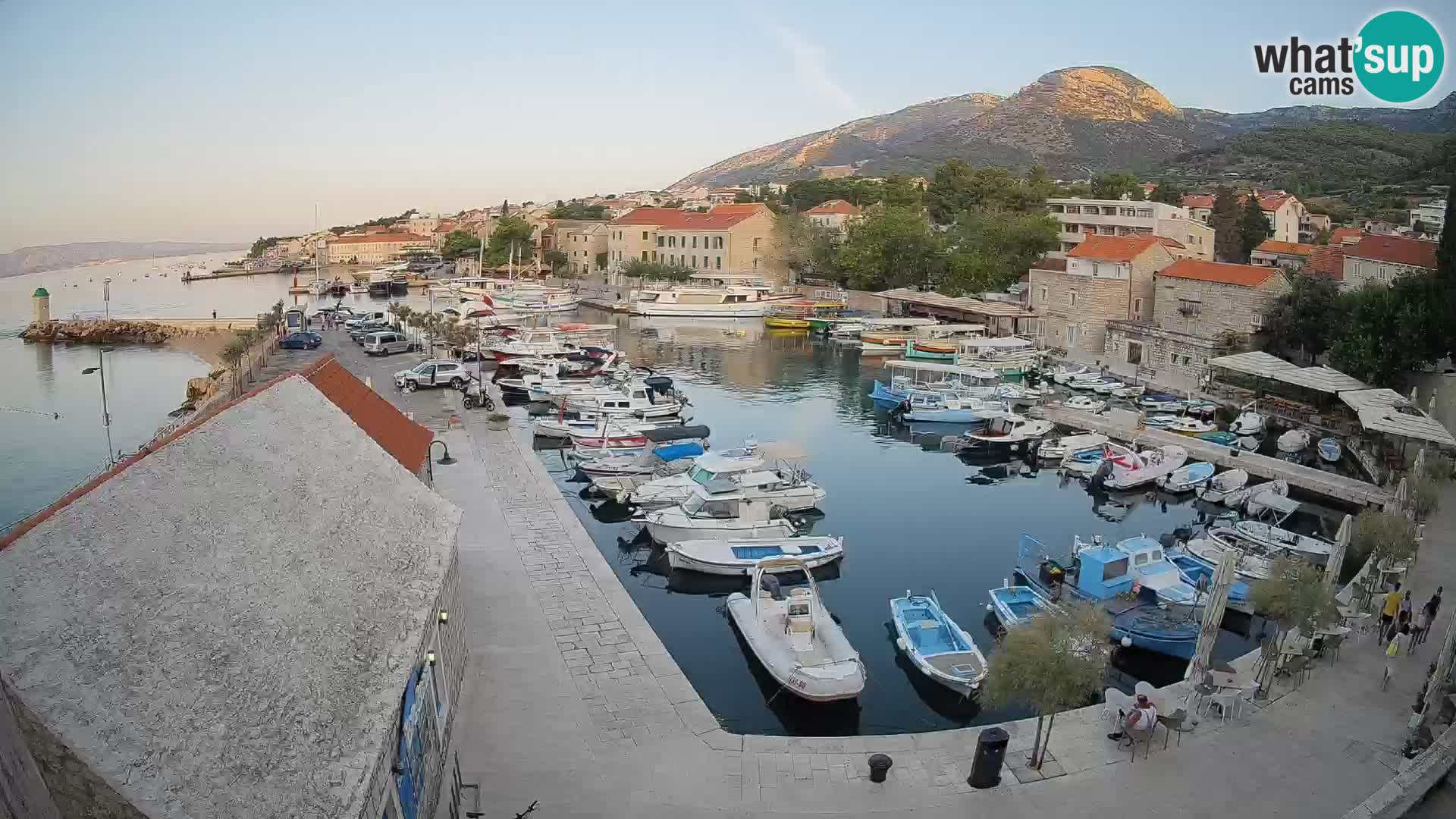 Webcam Bol Harbour – Live View of Bol Riva & Marina