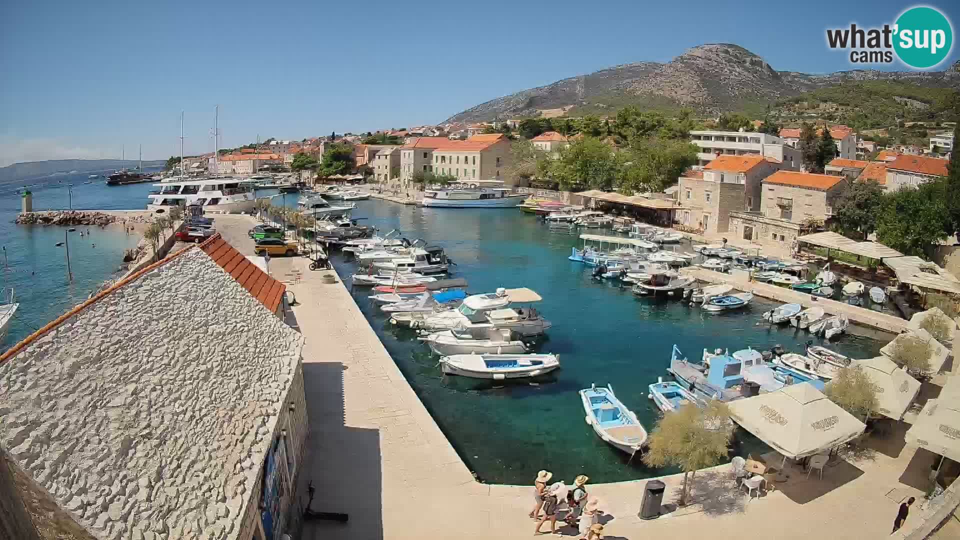 Webcam Bol Harbour – Live View of Bol Riva & Marina