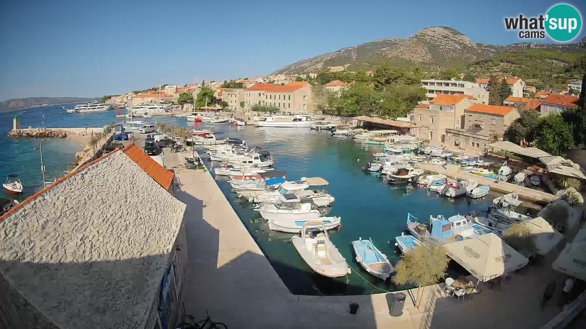 Webcam Bol Harbour – Live View of Bol Riva & Marina