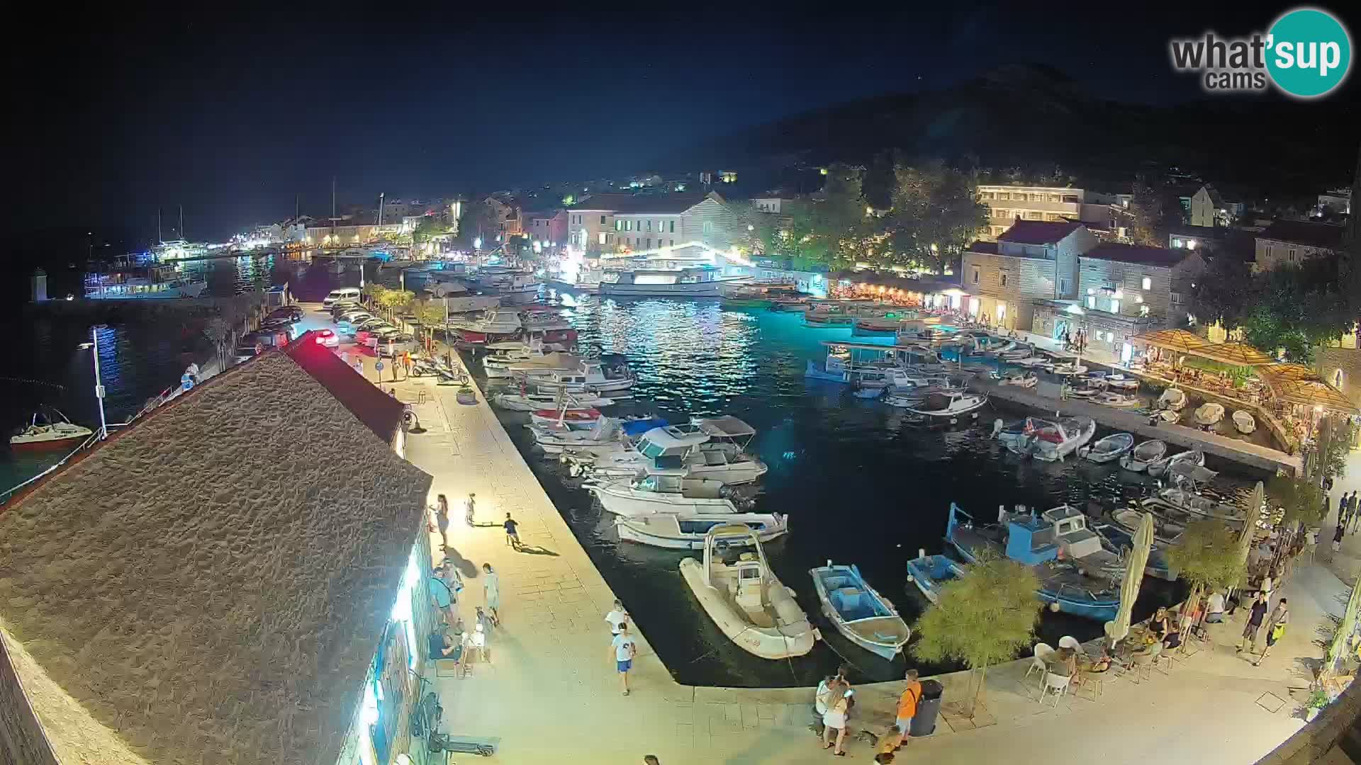 Webcam Bol Hafen – Liveblick auf Bol Riva & Marina