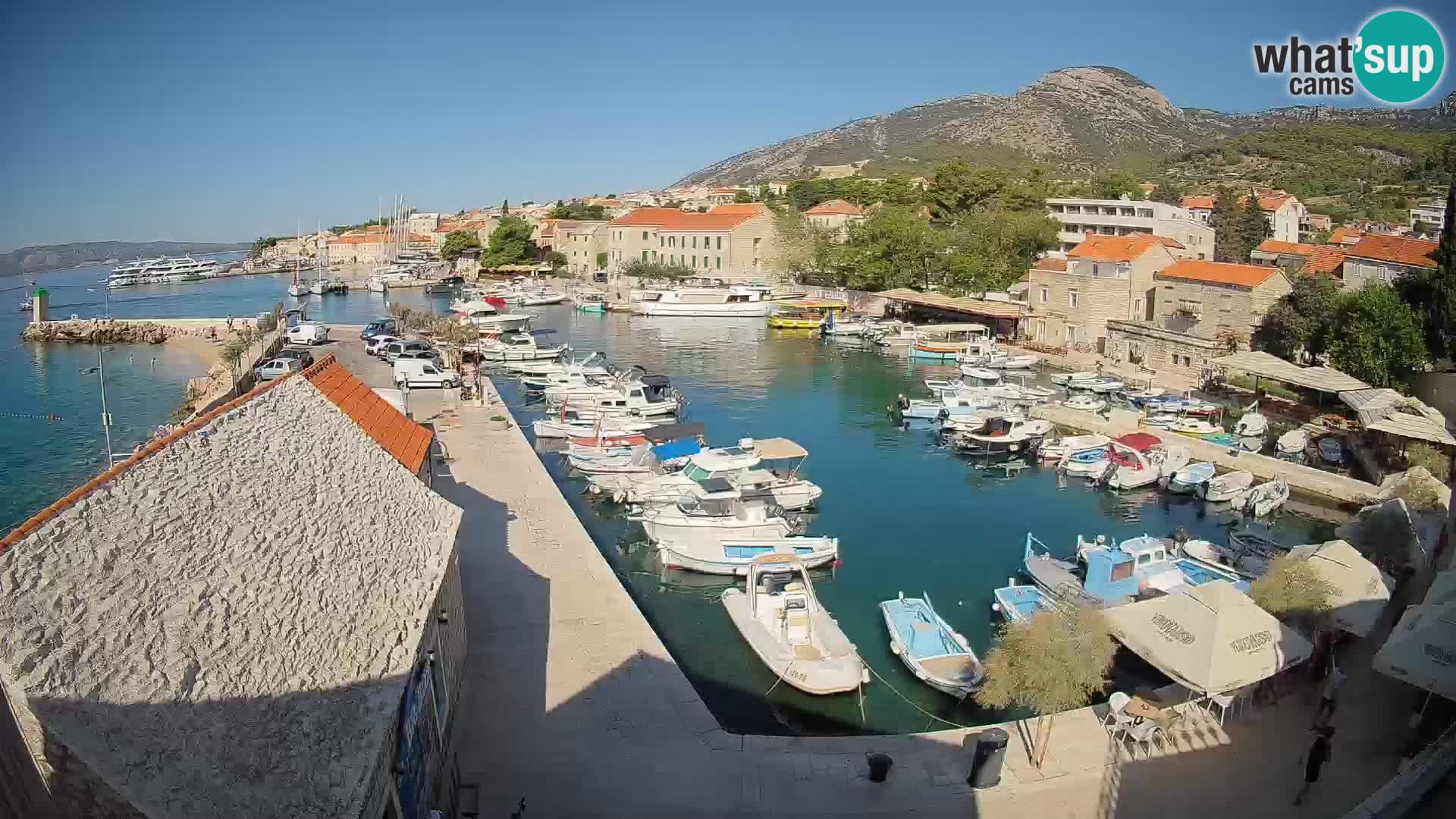 Webcam Bol Harbour – Live View of Bol Riva & Marina