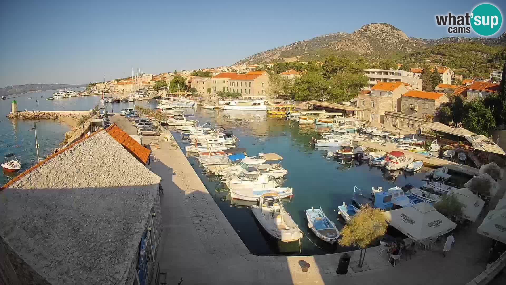 Webcam Bol Hafen – Liveblick auf Bol Riva & Marina