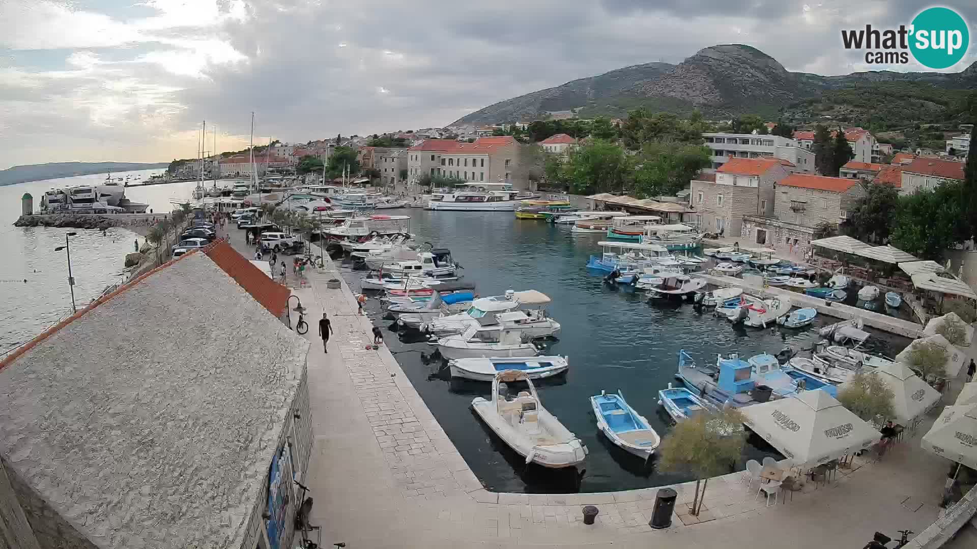 Webcam Bol Harbour – Live View of Bol Riva & Marina