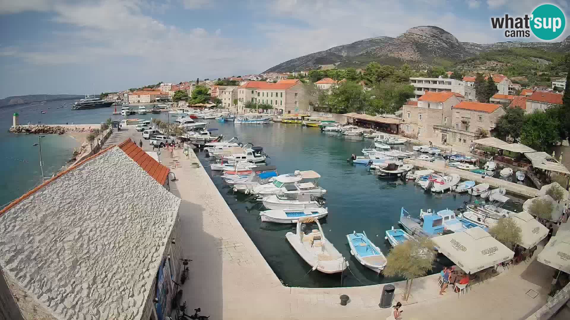 Webcam Bol Hafen – Liveblick auf Bol Riva & Marina