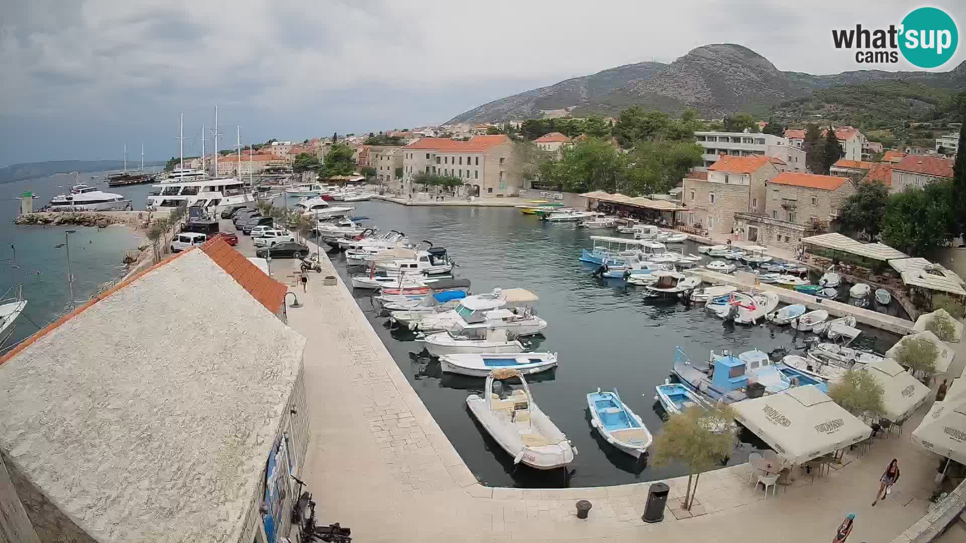 Webcam Bol Harbour – Live View of Bol Riva & Marina