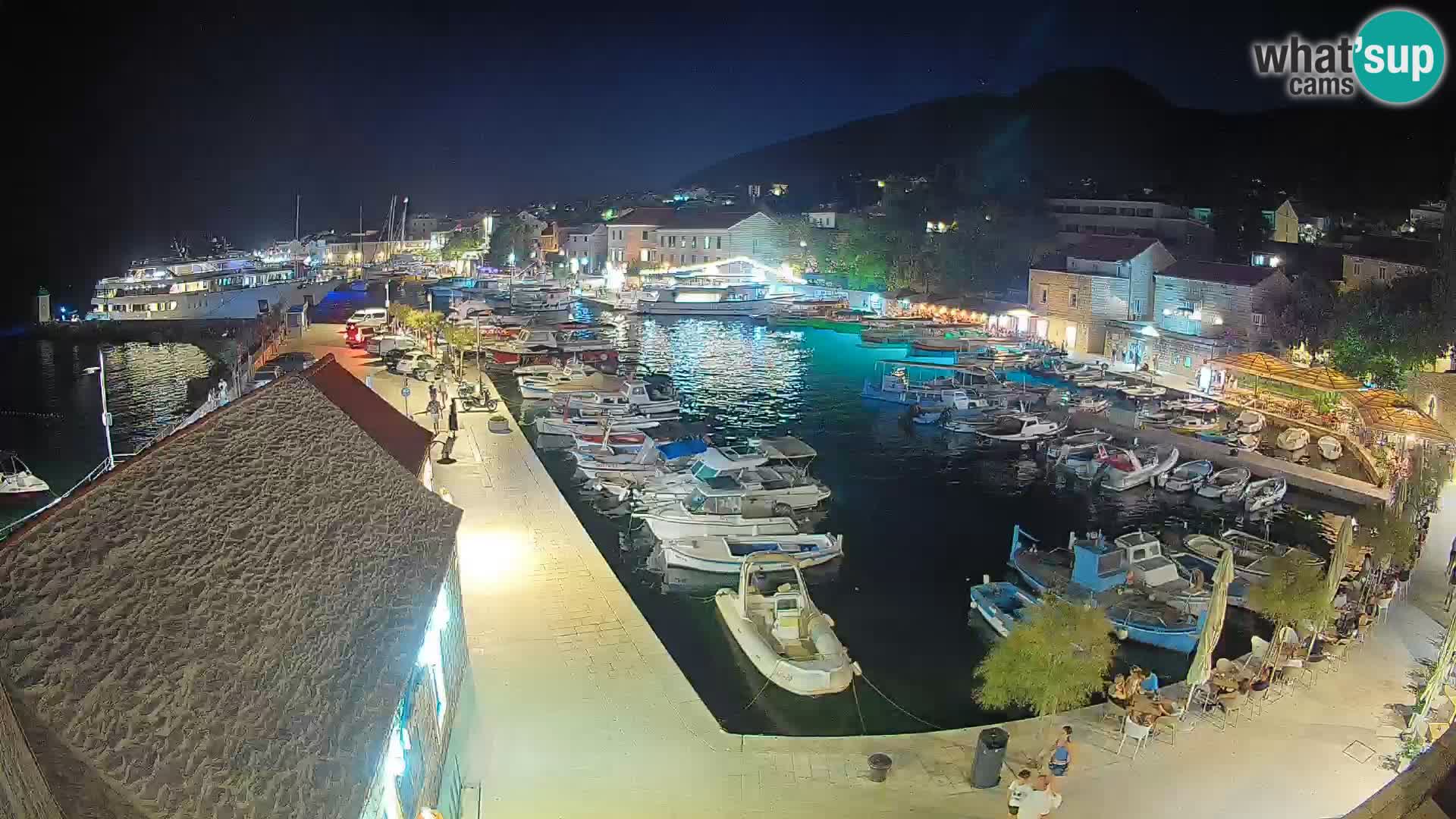 Webcam Bol Harbour – Live View of Bol Riva & Marina