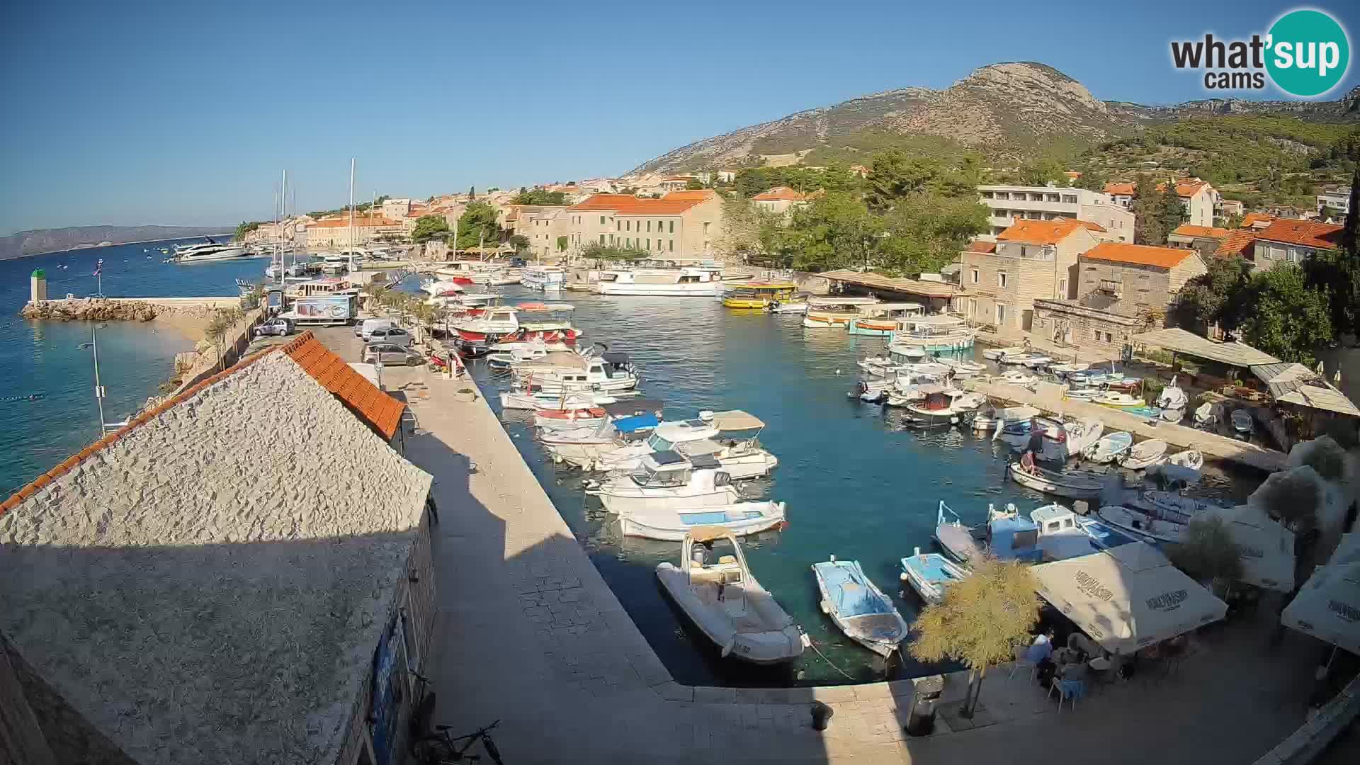 Webcam Bol Harbour – Live View of Bol Riva & Marina
