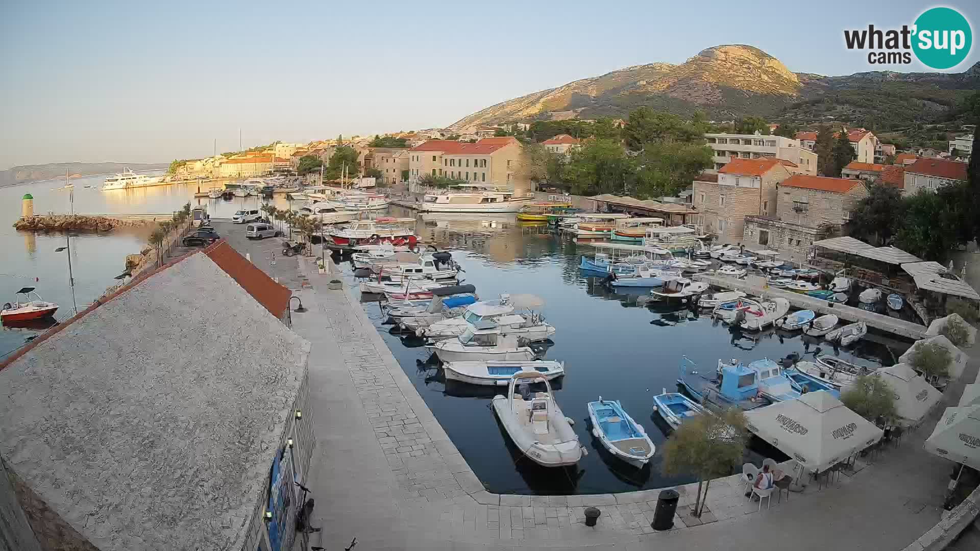 Webcam Bol Hafen – Liveblick auf Bol Riva & Marina