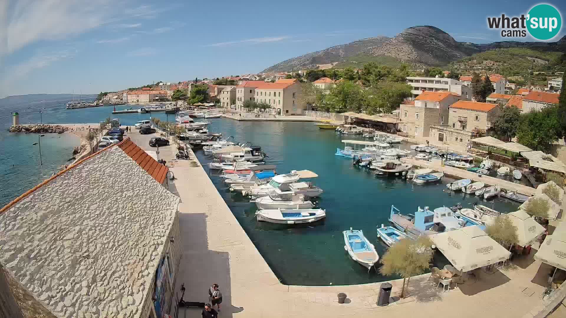 Webcam Bol Harbour – Live View of Bol Riva & Marina