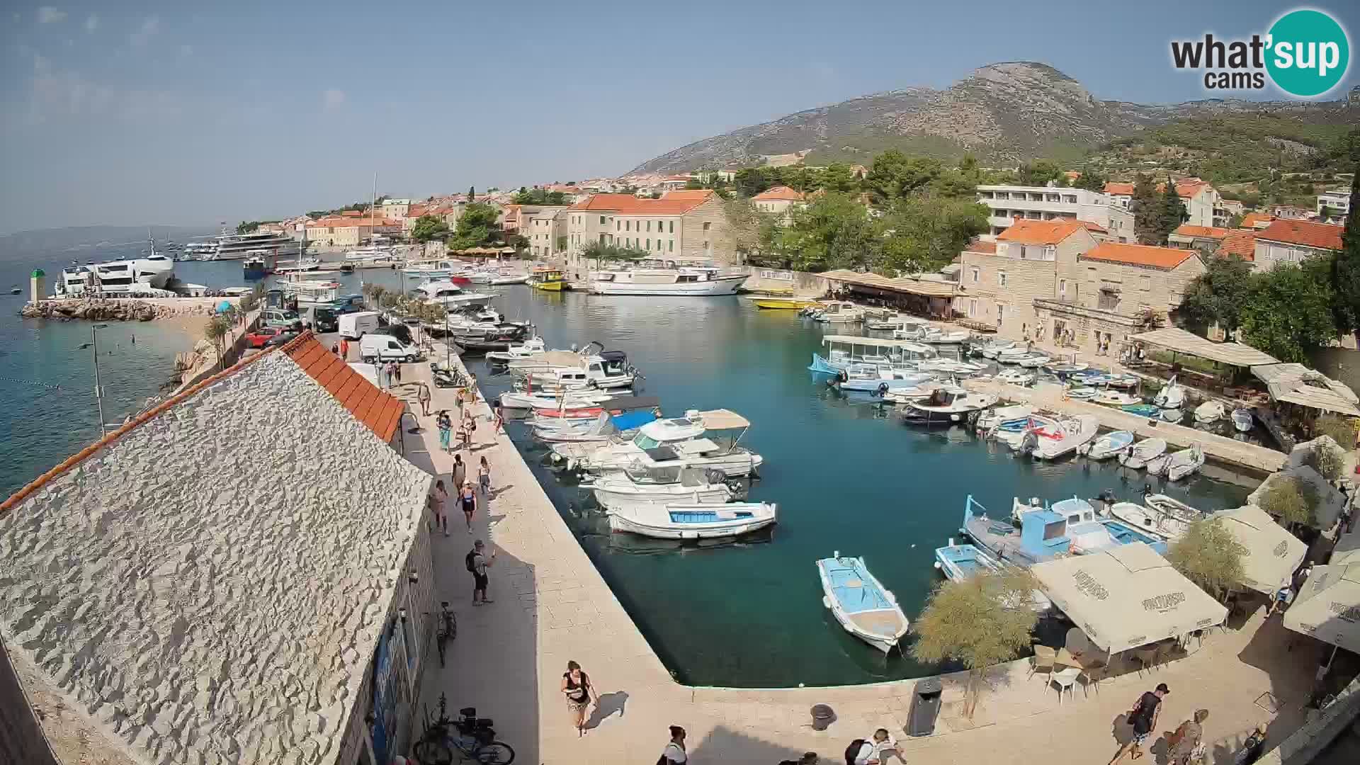 Webcam Bol Harbour – Live View of Bol Riva & Marina