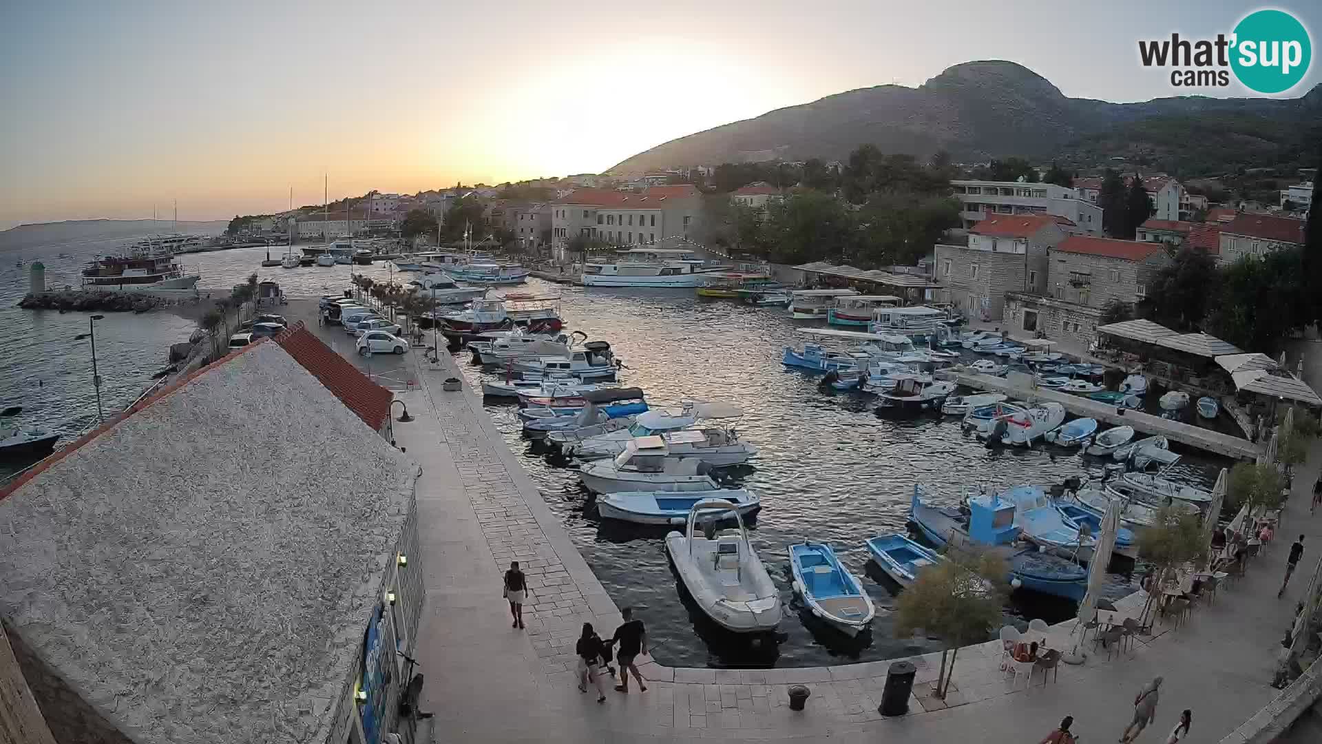 Webcam Bol Hafen – Liveblick auf Bol Riva & Marina