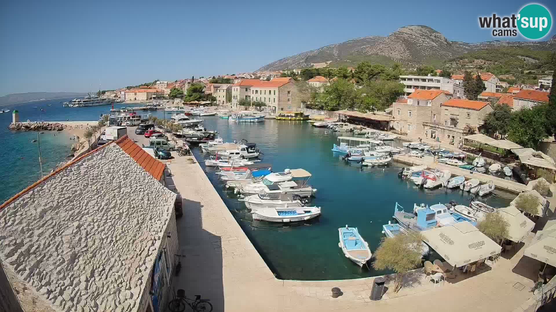 Webcam Bol Hafen – Liveblick auf Bol Riva & Marina