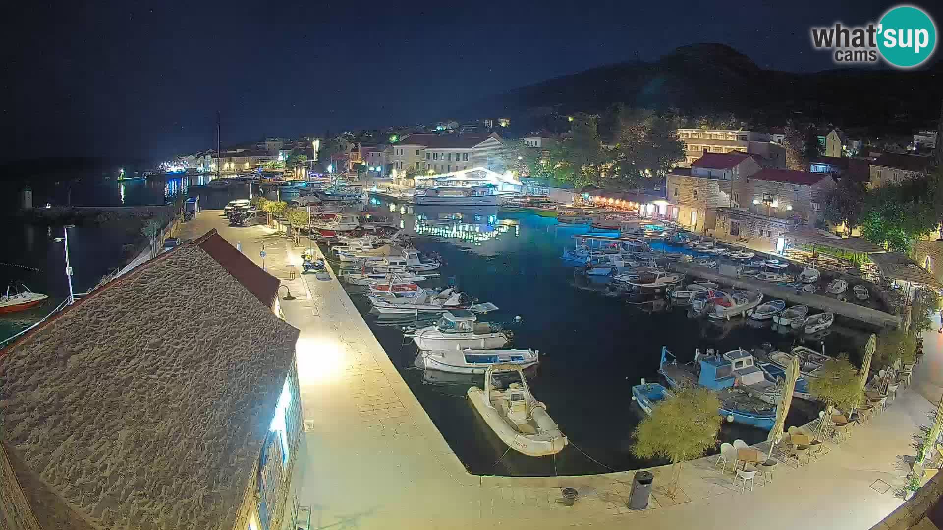 Webcam Bol Hafen – Liveblick auf Bol Riva & Marina