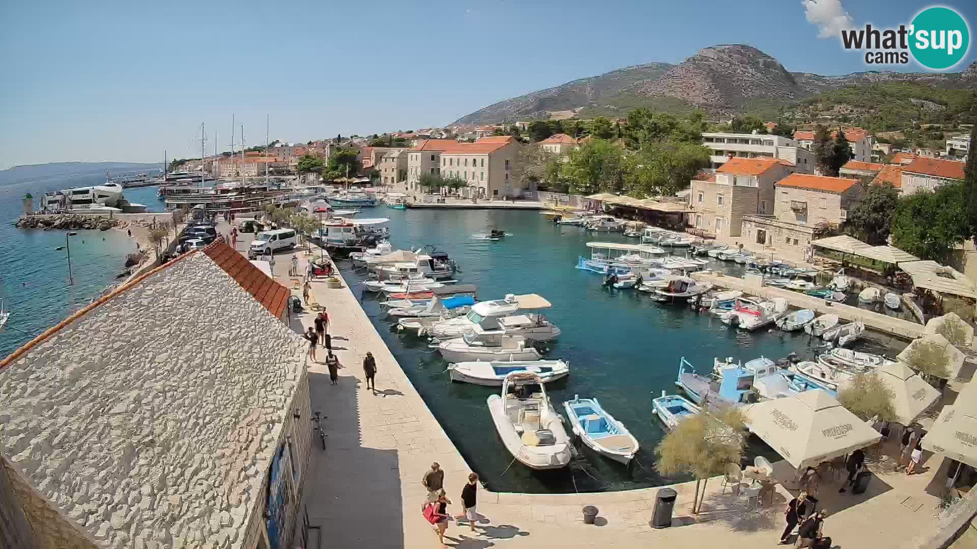 Webcam Bol Hafen – Liveblick auf Bol Riva & Marina