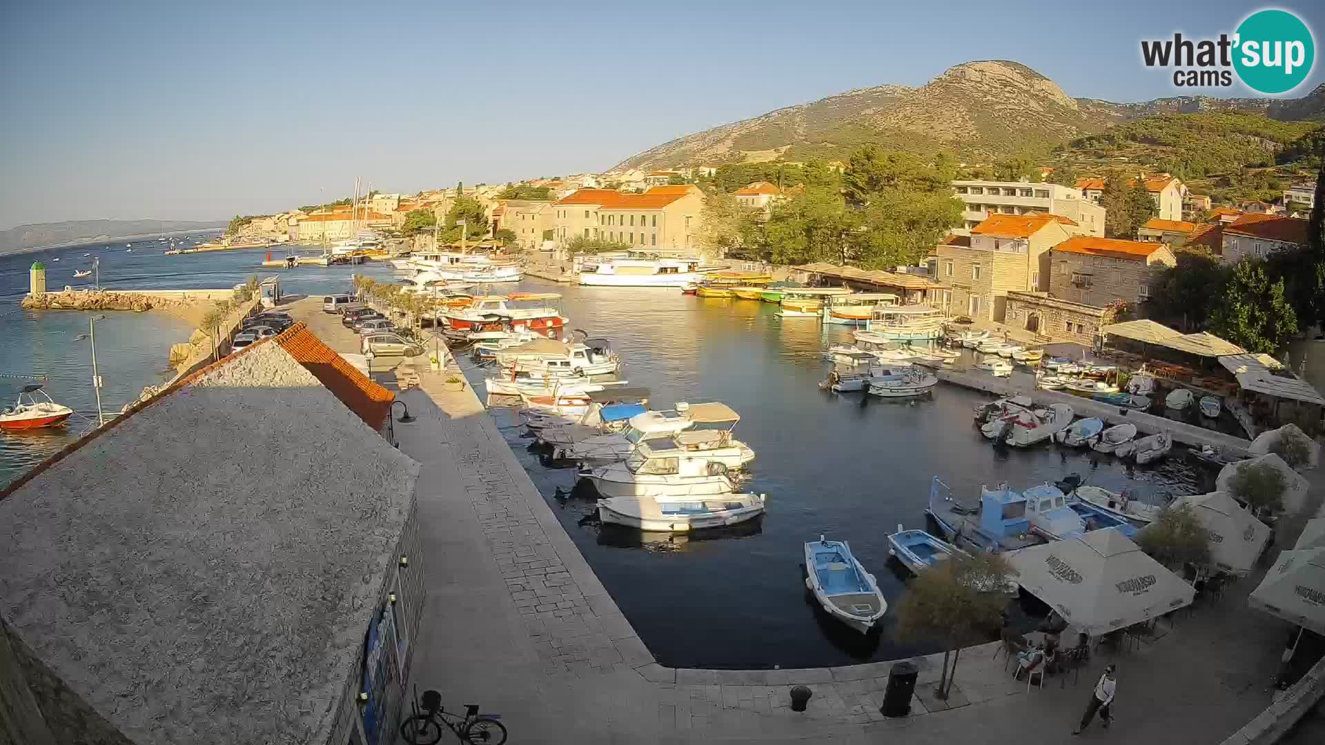 Webcam Bol Harbour – Live View of Bol Riva & Marina