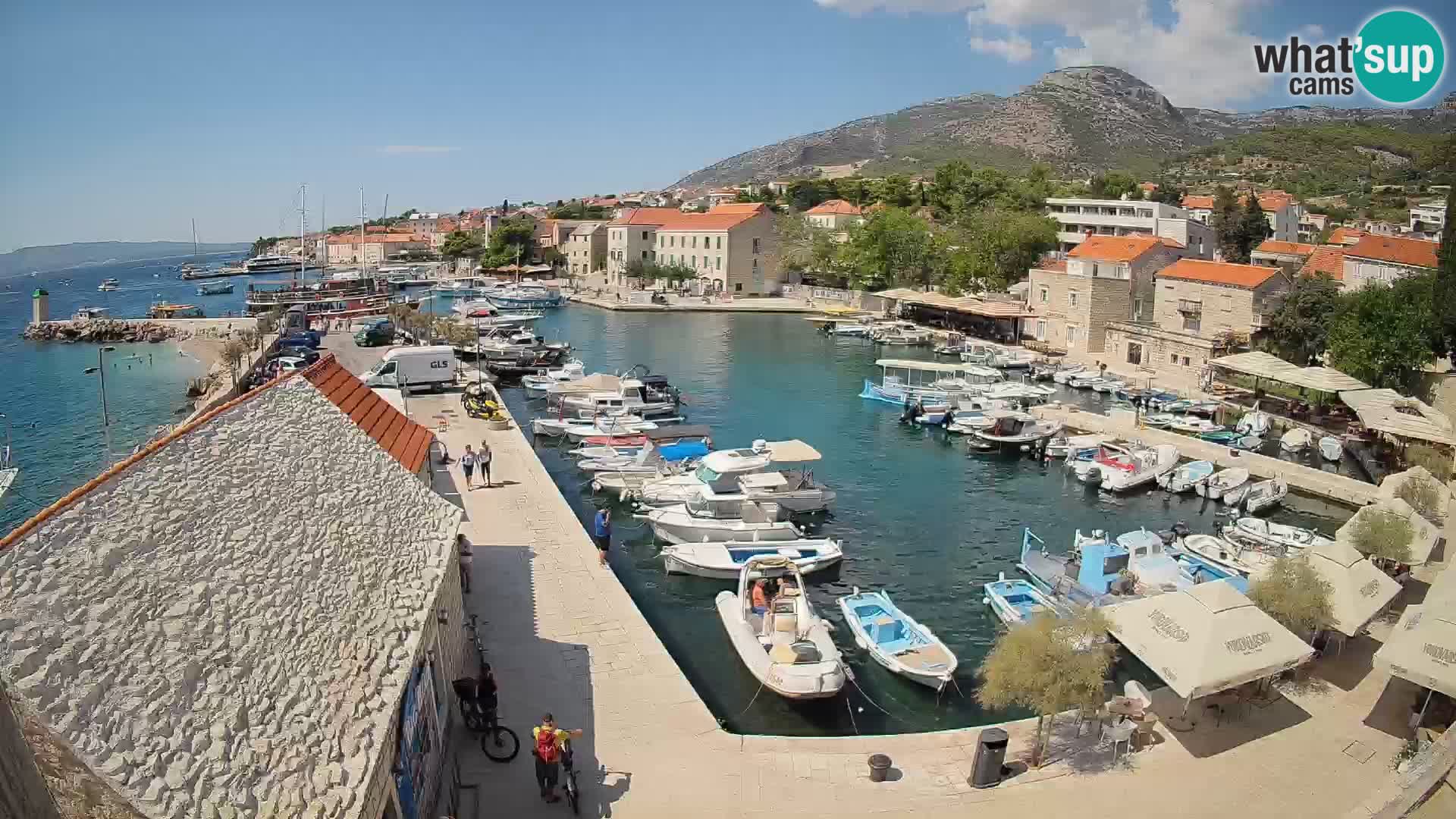 Webcam Bol Harbour – Live View of Bol Riva & Marina