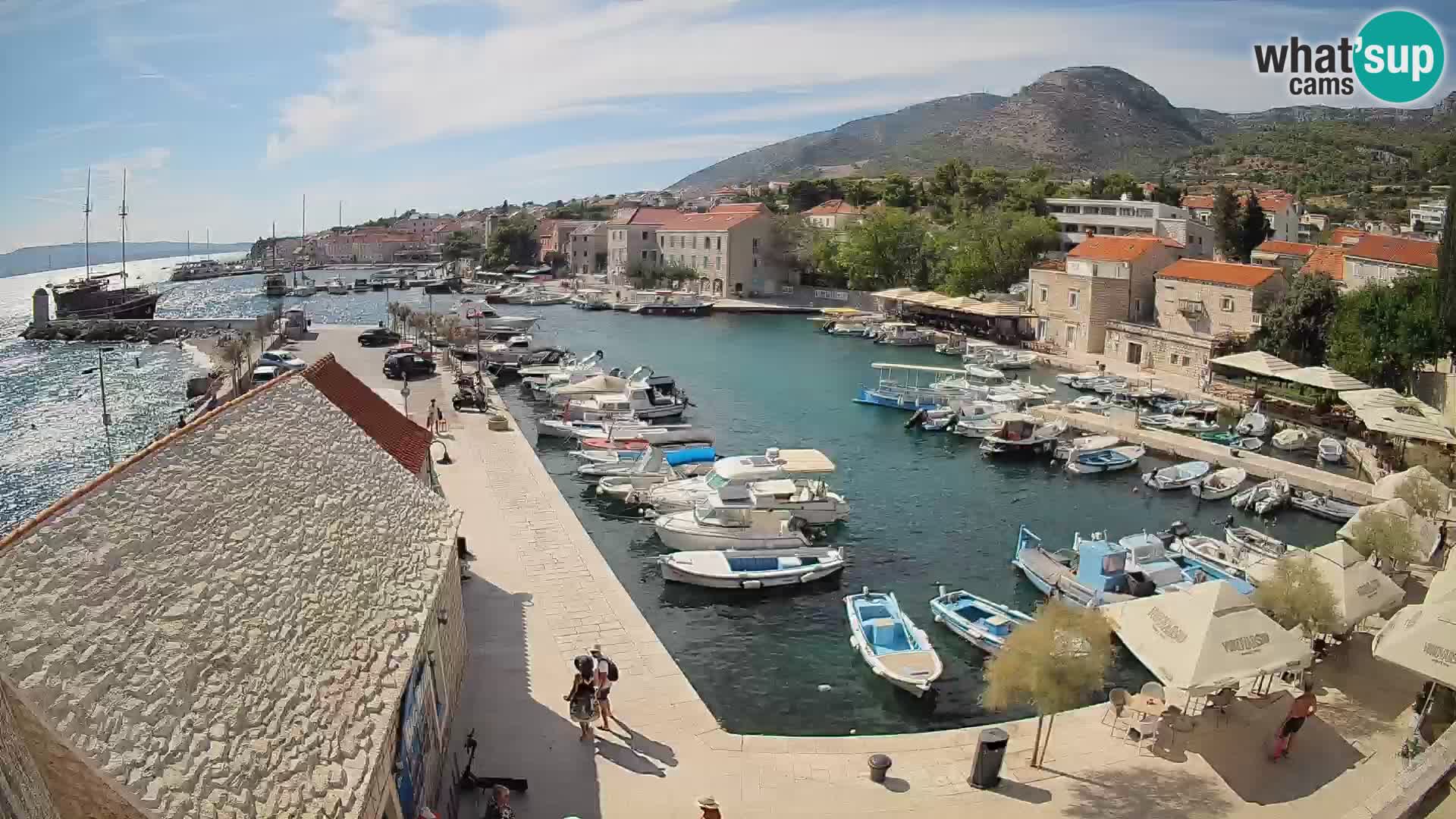 Webcam Bol Harbour – Live View of Bol Riva & Marina