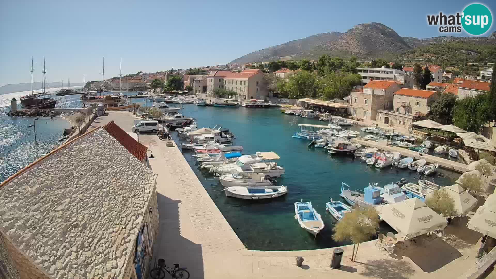 Webcam Bol Harbour – Live View of Bol Riva & Marina