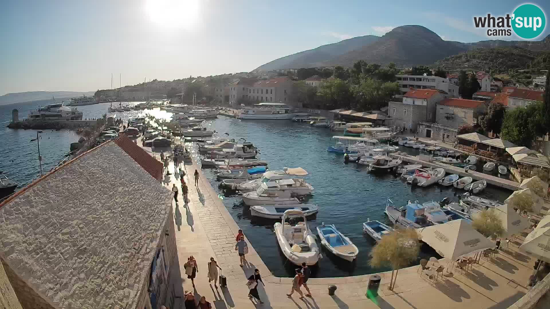 Webcam Bol Harbour – Live View of Bol Riva & Marina