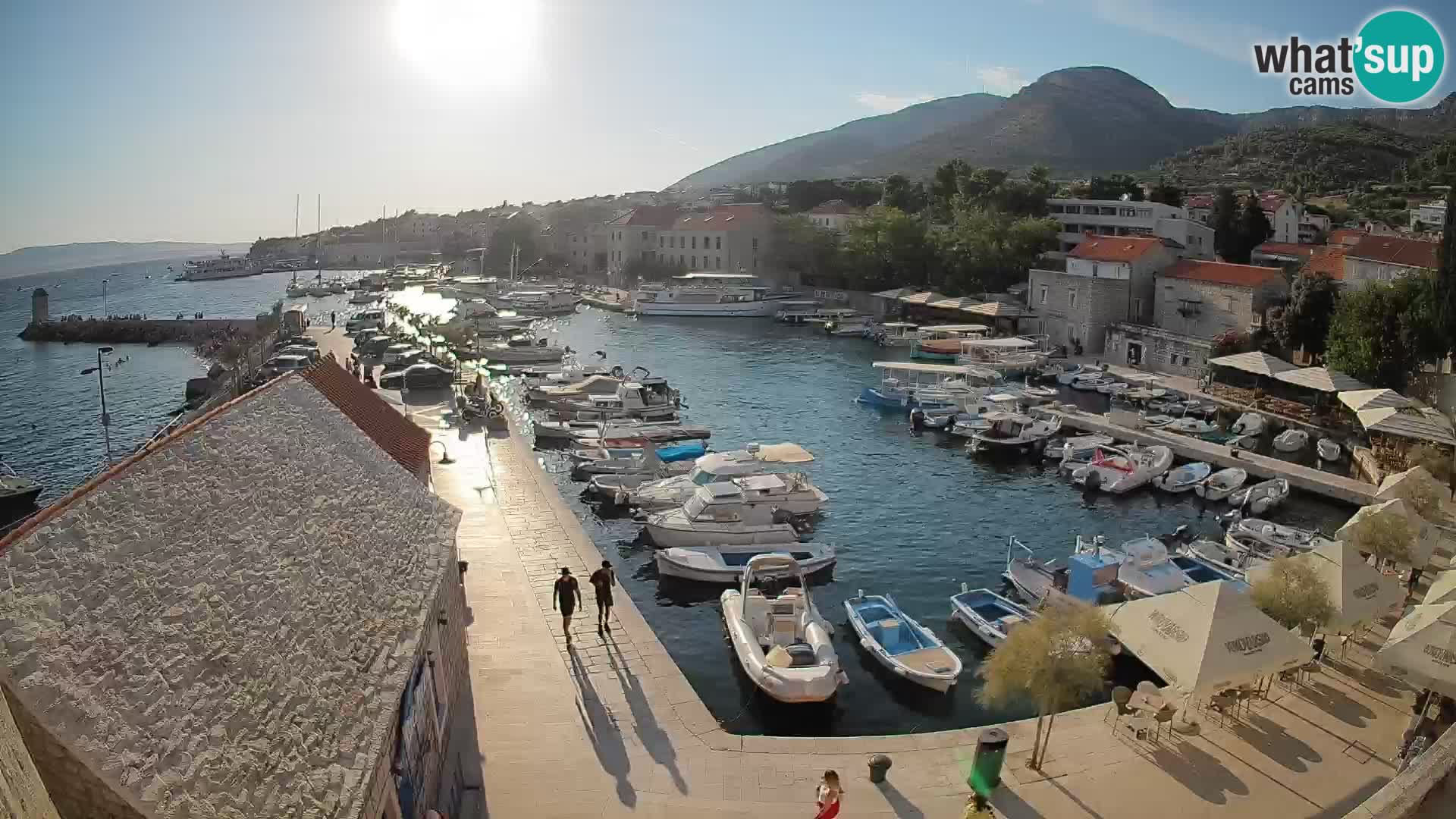 Webcam Bol Harbour – Live View of Bol Riva & Marina