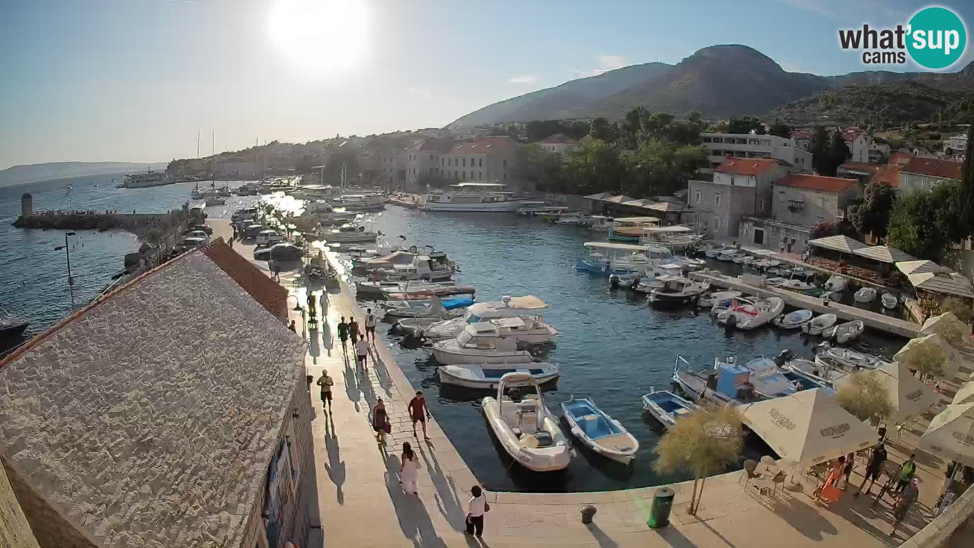 Webcam Bol Harbour – Live View of Bol Riva & Marina