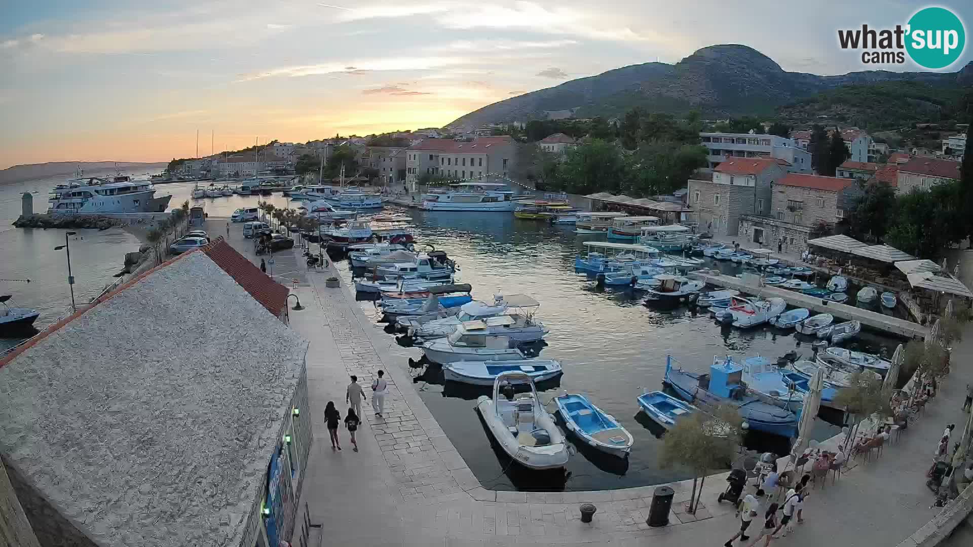 Webcam Bol Harbour – Live View of Bol Riva & Marina