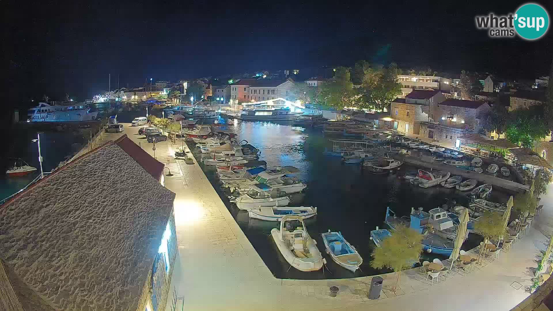 Webcam Bol Harbour – Live View of Bol Riva & Marina