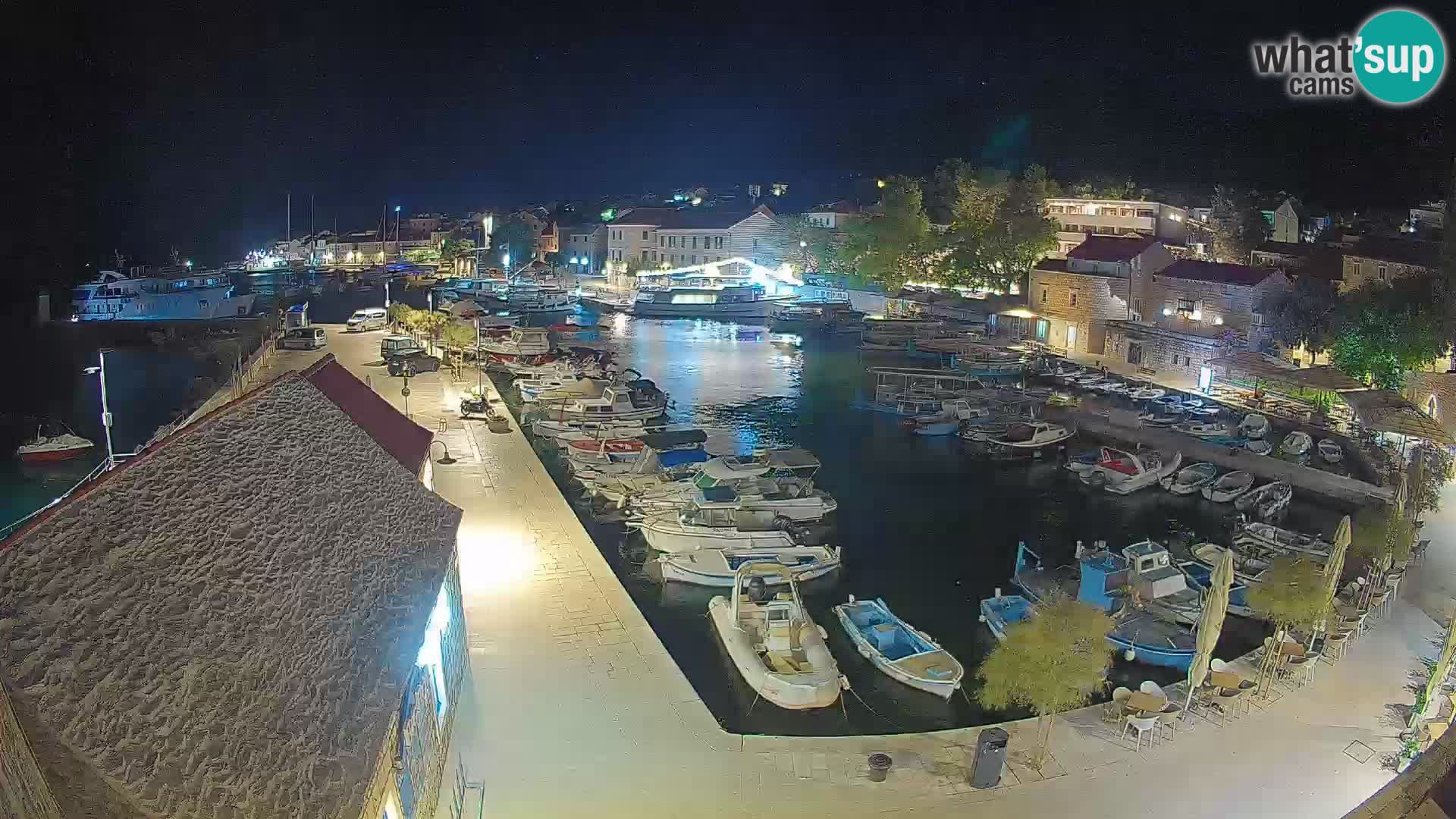 Webcam Bol Harbour – Live View of Bol Riva & Marina