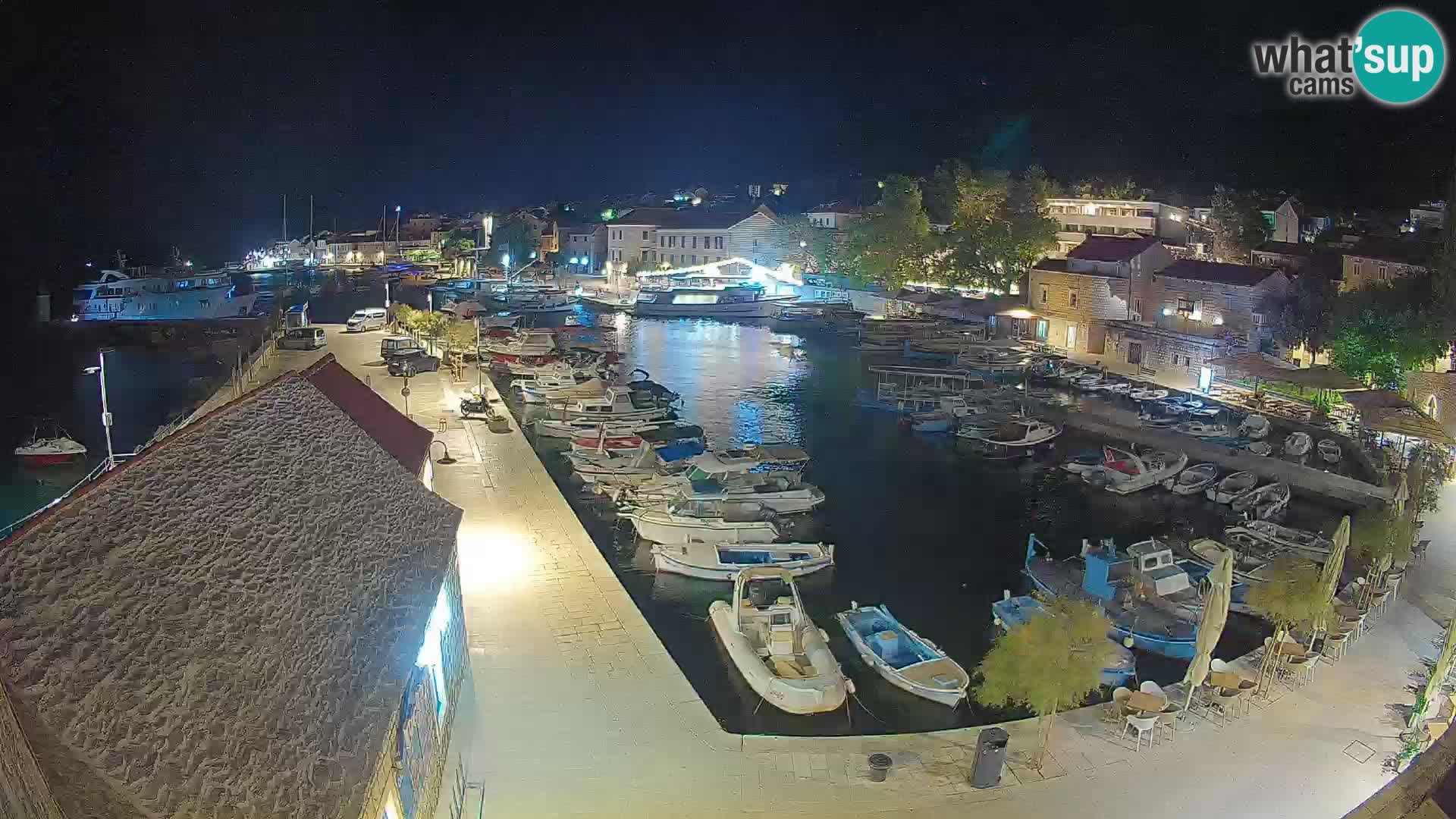 Webcam Bol Harbour – Live View of Bol Riva & Marina