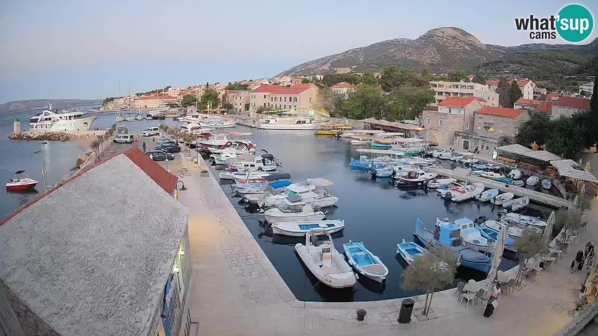 Webcam Bol Harbour – Live View of Bol Riva & Marina