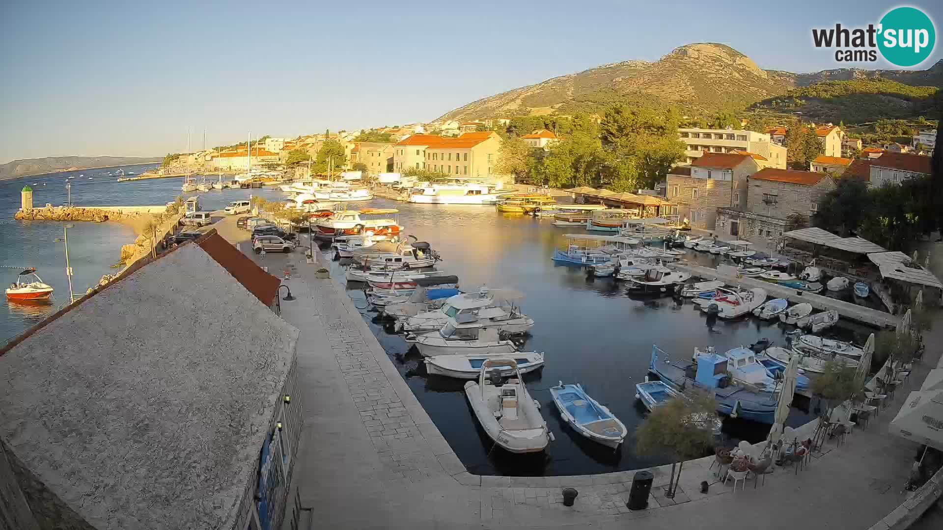 Webcam Bol Harbour – Live View of Bol Riva & Marina