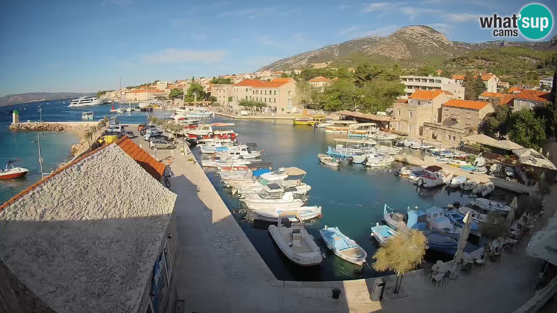 Webcam Bol Hafen – Liveblick auf Bol Riva & Marina