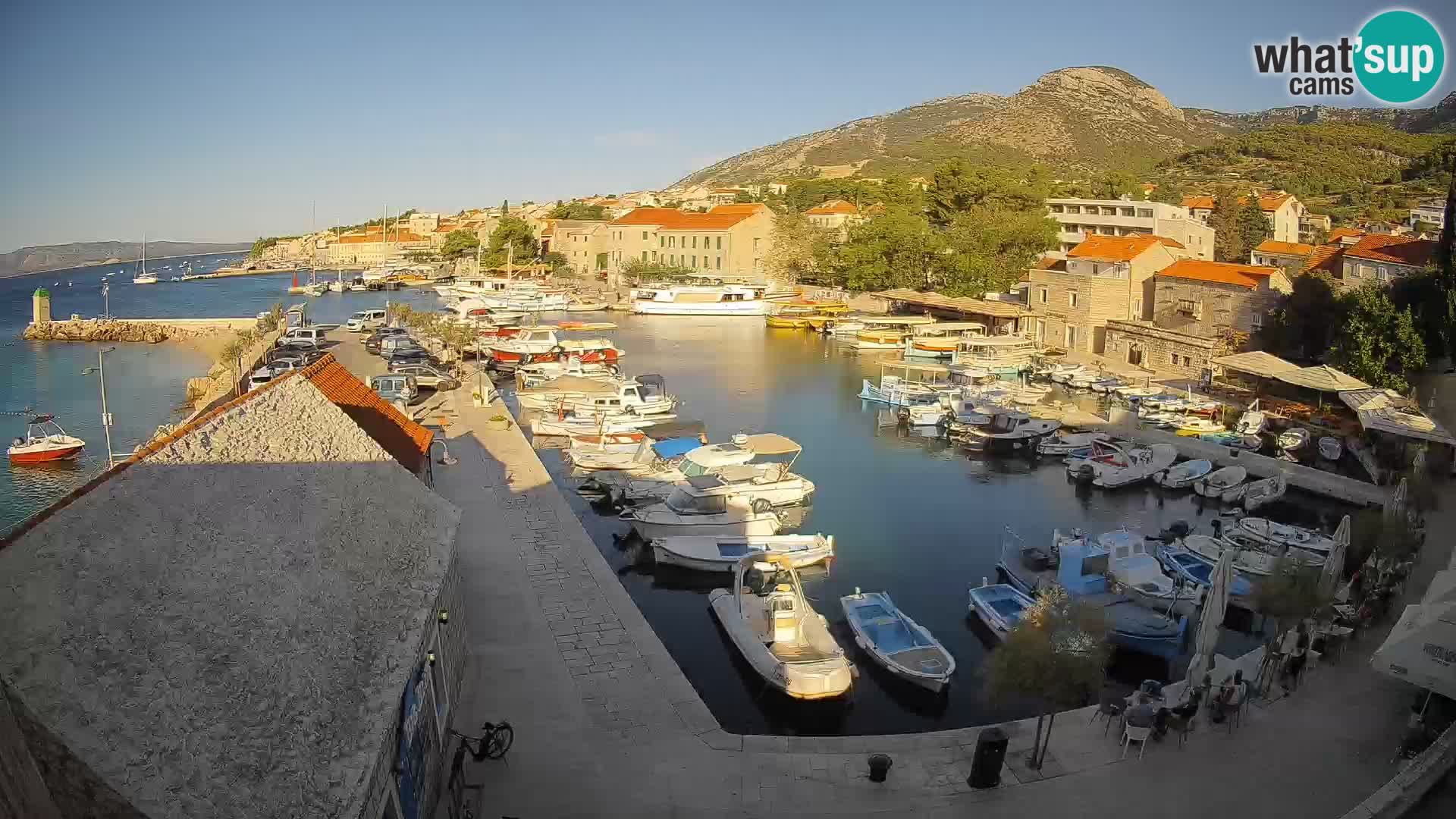 Webcam Bol Harbour – Live View of Bol Riva & Marina