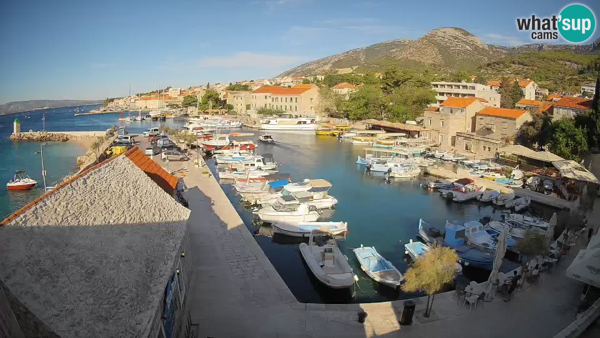 Webcam Bol Hafen – Liveblick auf Bol Riva & Marina